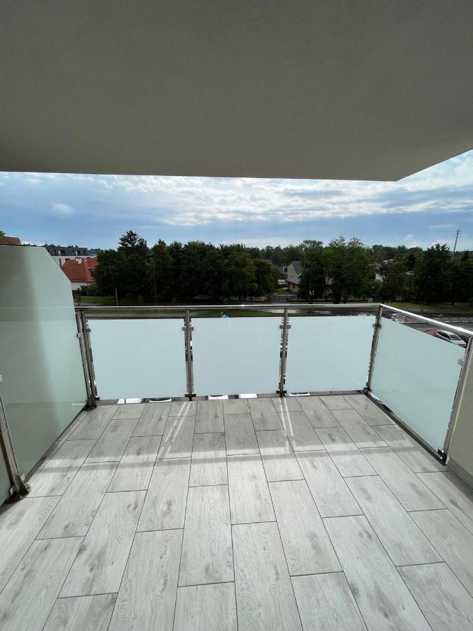 Sdh 1 Radzymin Comfortable Apartment Near Warsaw Exterior photo
