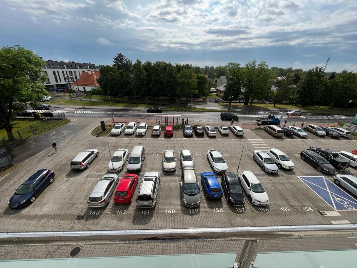 Sdh 1 Radzymin Comfortable Apartment Near Warsaw Exterior photo